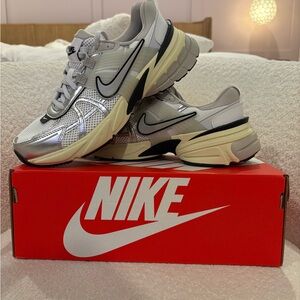 Nike V2K Run Shoes
